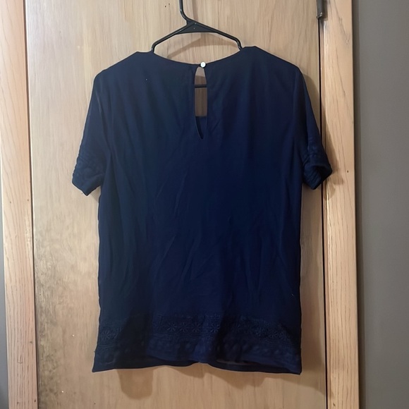 Ralph Lauren Navy Lace Embroidered top Size Medium - Picture 4 of 5